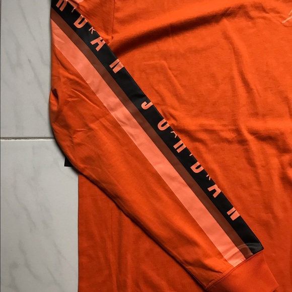 NWT Air Jordan Long Sleeve Tee - Picture 4 of 5